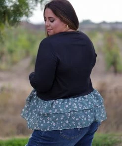 Boutique Simplified Winter Blooms Peplum Top 6 Boutique Simplified Winter Blooms Peplum Top