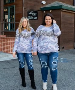 Boutique Simplified Divided By Nature Pullover