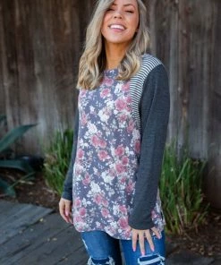 Boutique Simplified Ring Around The Roses Long Sleeve Top