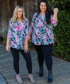 Boutique Simplified Puffed Paisley 3/4 Sleeve Top