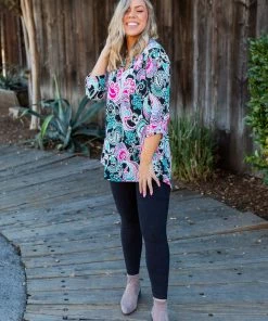 Boutique Simplified Puffed Paisley 3/4 Sleeve Top