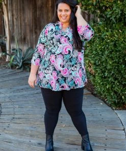 Boutique Simplified Puffed Paisley 3/4 Sleeve Top