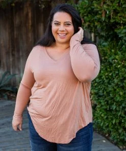 Boutique Simplified Everyday Long Sleeve Tee In Taupe 1X