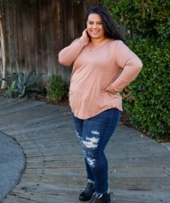 Boutique Simplified Everyday Long Sleeve Tee In Taupe 1X