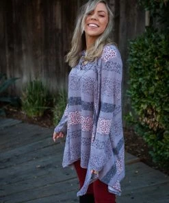 Boutique Simplified Floral Paths Long Sleeve Tunic 17 Boutique Simplified Floral Paths Long Sleeve Tunic