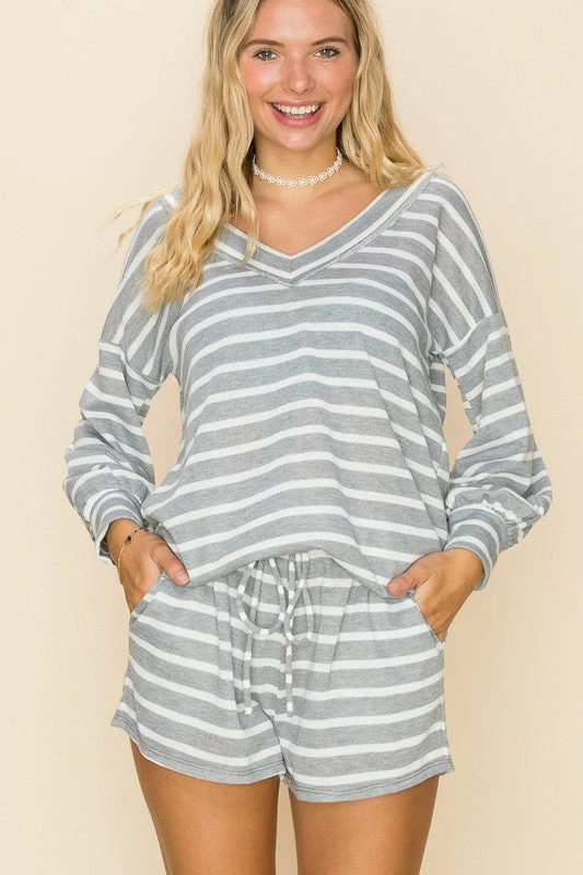 Boutique Simplified Hazy Stripes Long Sleeve Top 4 Boutique Simplified Hazy Stripes Long Sleeve Top
