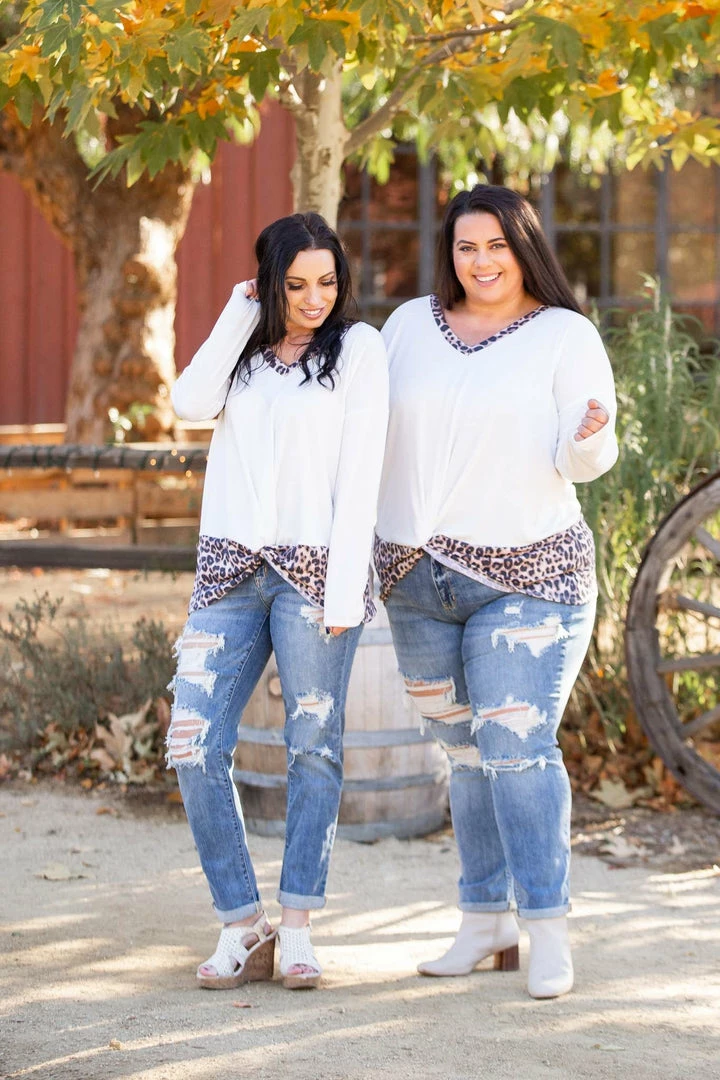 Boutique Simplified Snowy Leopard Front Twist Top 1 Boutique Simplified Snowy Leopard Front Twist Top