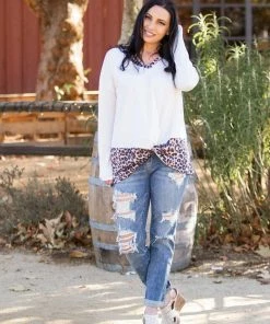 Boutique Simplified Snowy Leopard Front Twist Top 19 Boutique Simplified Snowy Leopard Front Twist Top
