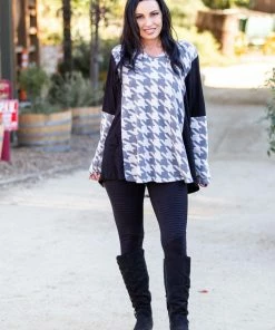 Boutique Simplified Houndstooth Long Sleeve Top