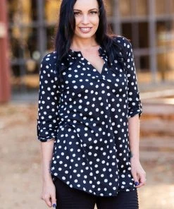 Boutique Simplified Dot Off The Press 3/4 Sleeve Top