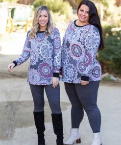 Boutique Simplified Mandala Charm Weekender