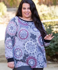 Boutique Simplified Mandala Charm Weekender