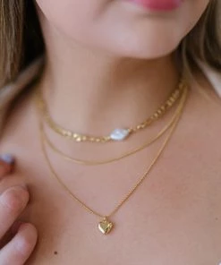 Trendsi Heartbeat Triple-Layered Heart Pendant Necklace