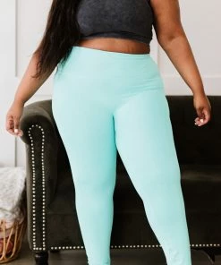 Trendsi Apparel On Your Mark High Waisted Active Leggings
