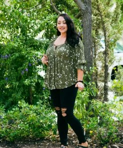 Boutique Simplified Falling For You Woven Top