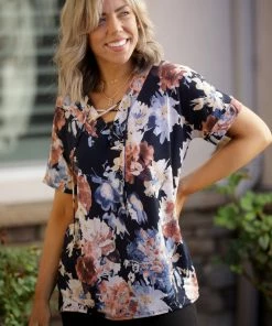 Boutique Simplified Midnight Rose Short Sleeve