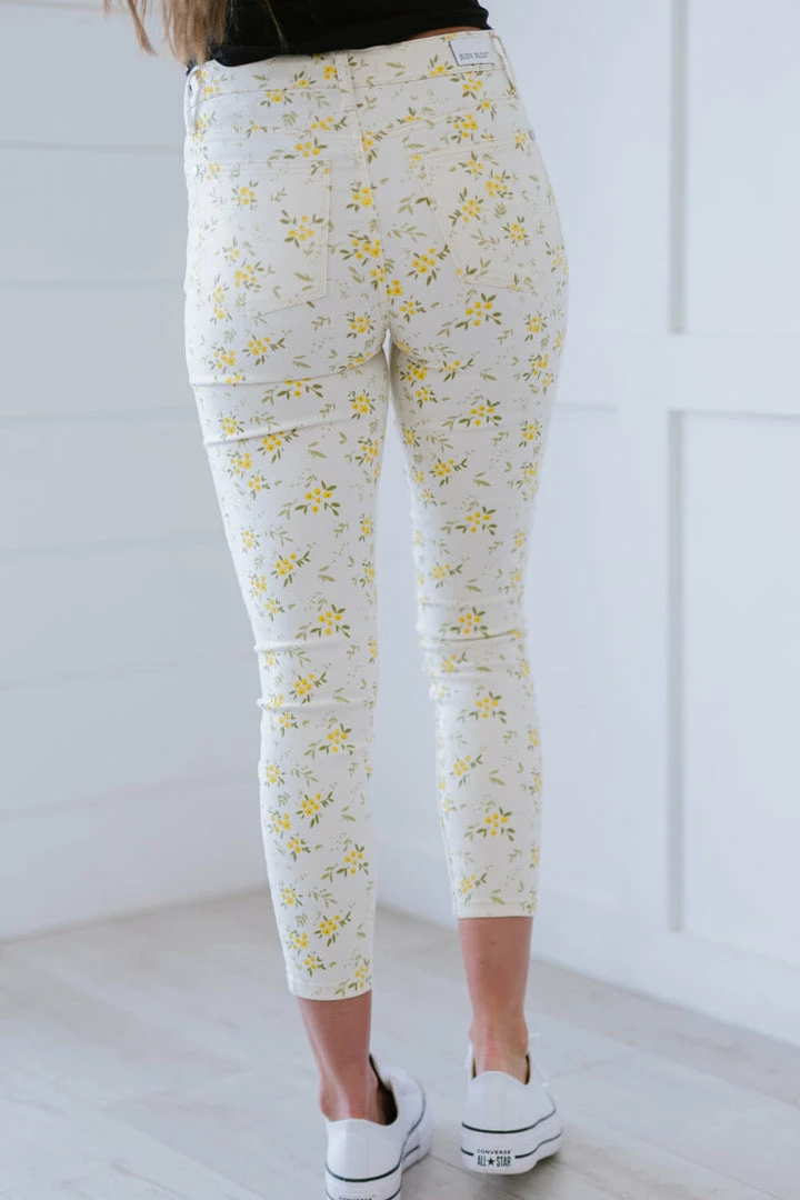 Trendsi Judy Blue Golden Meadow Floral Skinny Jeans (GHG-S) 5 Trendsi Judy Blue Golden Meadow Floral Skinny Jeans (GHG-S)