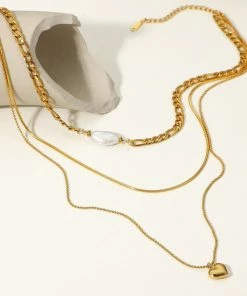 Trendsi Heartbeat Triple-Layered Heart Pendant Necklace