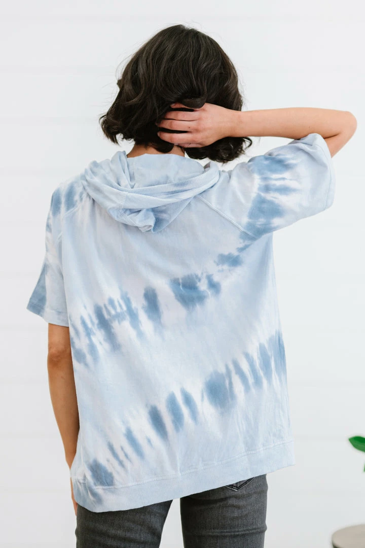 Trendsi Watching Clouds Tie-Dye Short-Sleeved Hoodie 10 Trendsi Watching Clouds Tie-Dye Short-Sleeved Hoodie