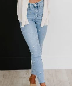 Trendsi Judy Blue All The Stars Embroidered Skinny Jeans Apparel 27 Trendsi Judy Blue All The Stars Embroidered Skinny Jeans Apparel