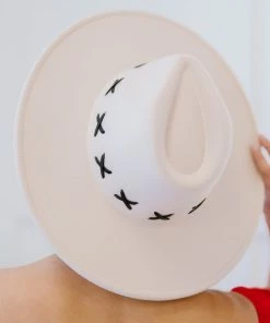 Trendsi "X" Marks The Spot Fedora Apparel