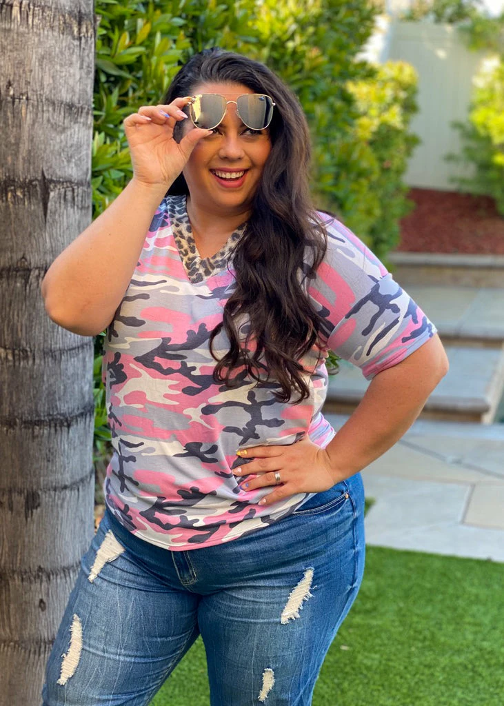 Boutique Simplified Running From You Short Sleeve Tee 2 Boutique Simplified Running From You Short Sleeve Tee