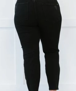 Trendsi Judy Blue Paige Distressed Boyfriend Jeans