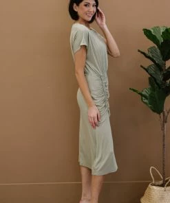 Trendsi Manhattan Nights Ruched Midi Dress