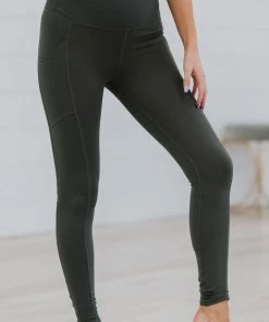 Trendsi Apparel Step Aside Athletic Leggings With Pockets In Ash Grey