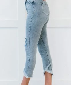 Trendsi Apparel YMI Jeanswear Isabella Petite Frayed Tulip Hem Ankle Jeans