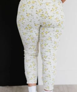 Trendsi Judy Blue Golden Meadow Floral Skinny Jeans (GHG-S) 24 Trendsi Judy Blue Golden Meadow Floral Skinny Jeans (GHG-S)