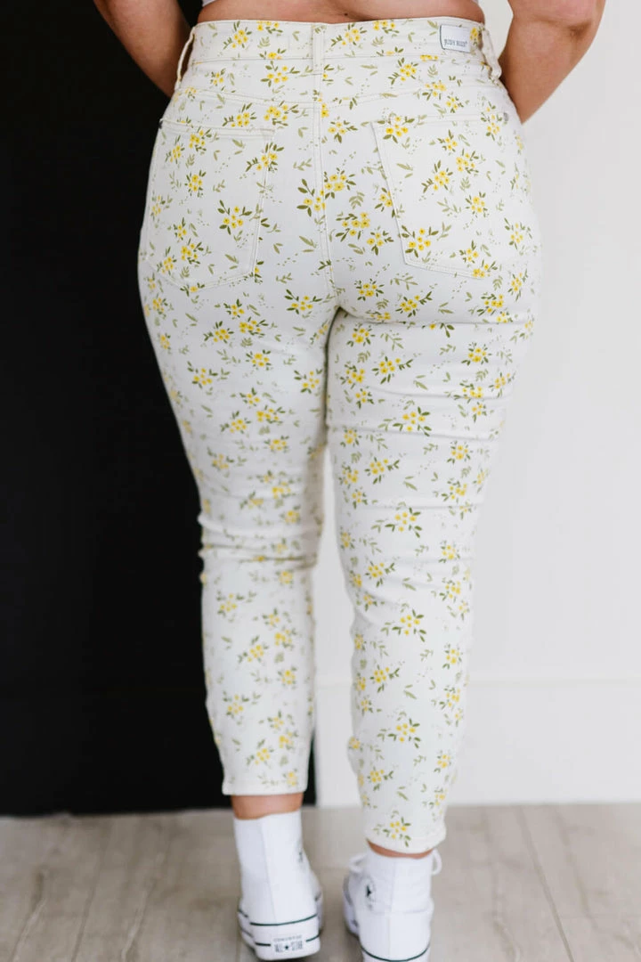 Trendsi Judy Blue Golden Meadow Floral Skinny Jeans (GHG-S) 11 Trendsi Judy Blue Golden Meadow Floral Skinny Jeans (GHG-S)