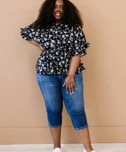 Trendsi Apparel Floral Peplum Blouse