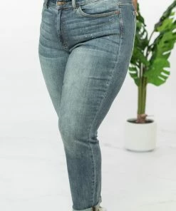 Trendsi Judy Blue Eva Bleach Splash Boyfriend Jeans 11 Trendsi Judy Blue Eva Bleach Splash Boyfriend Jeans