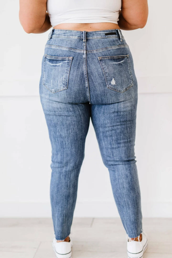 Trendsi RISEN Melissa High Rise Distressed Skinny Jeans 3 Trendsi RISEN Melissa High Rise Distressed Skinny Jeans