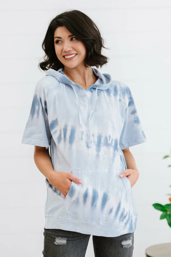 Trendsi Watching Clouds Tie-Dye Short-Sleeved Hoodie 7 Trendsi Watching Clouds Tie-Dye Short-Sleeved Hoodie