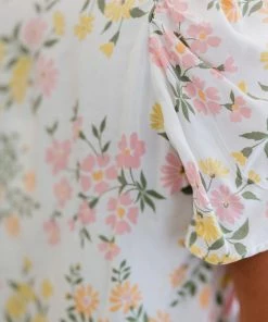 Trendsi Fresh Floral Full Size Run Puff Sleeve Top