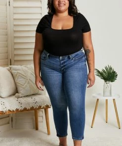 Trendsi Apparel Judy Blue Gemma Classic Boyfriend Jeans