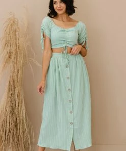 Trendsi Look At Me Crop Top And Midi Skirt Set (GHG-S)