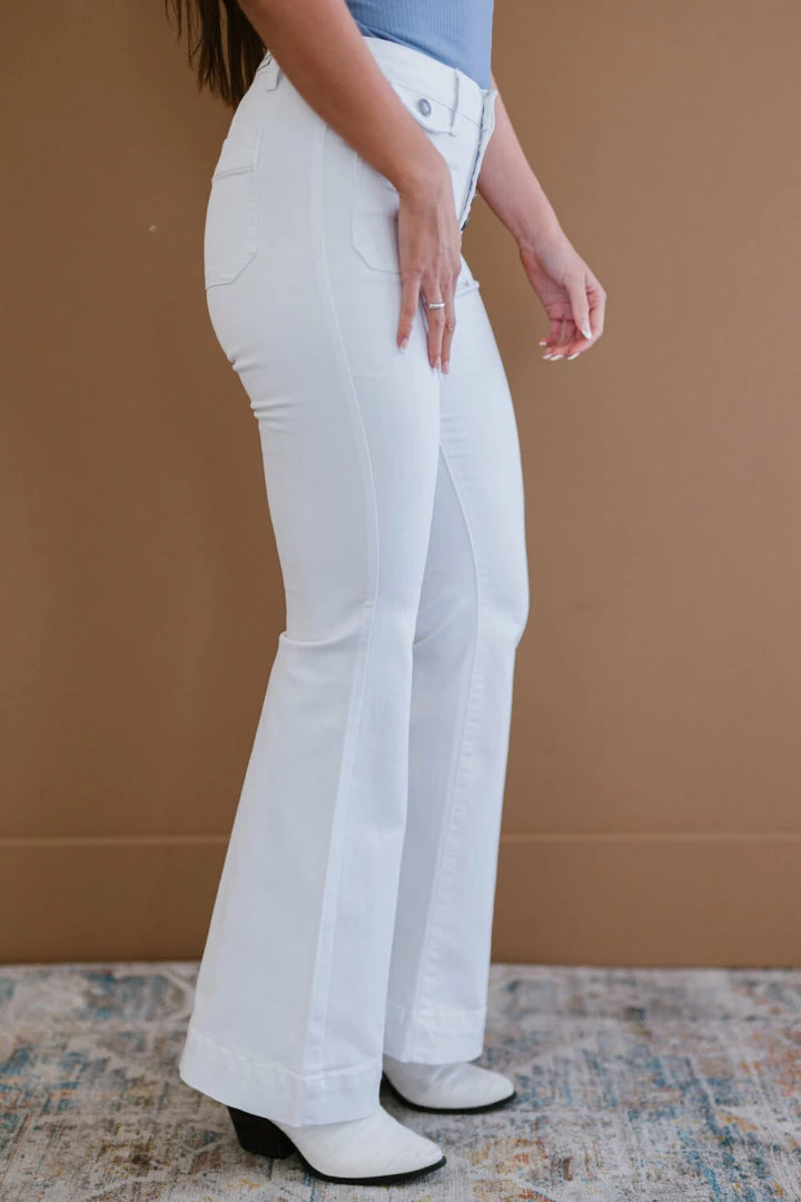 Trendsi White Button Fly Flare Jeans 3 Trendsi White Button Fly Flare Jeans