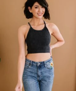 Trendsi Delmar Scoop Neck Cropped Cami