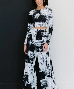 Trendsi Read All About It Abstract Print Set