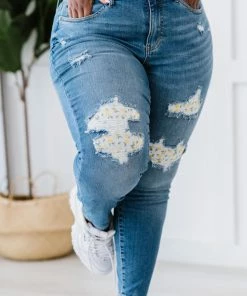 Trendsi Judy Blue Makin' Lemonade Full Size Skinny Jeans