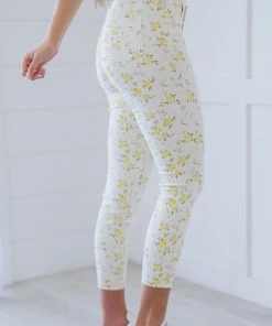 Trendsi Judy Blue Golden Meadow Floral Skinny Jeans (GHG-S) 16 Trendsi Judy Blue Golden Meadow Floral Skinny Jeans (GHG-S)