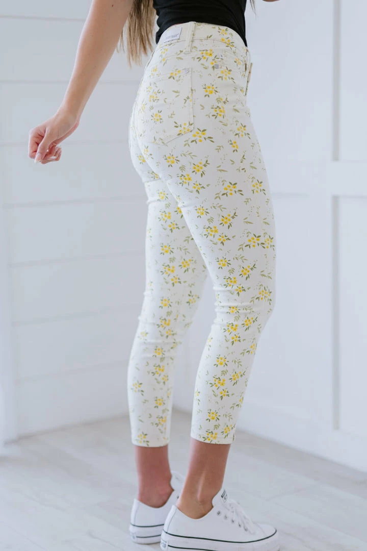 Trendsi Judy Blue Golden Meadow Floral Skinny Jeans (GHG-S) 3 Trendsi Judy Blue Golden Meadow Floral Skinny Jeans (GHG-S)