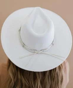 Trendsi Come With Me Faux Suede Hat