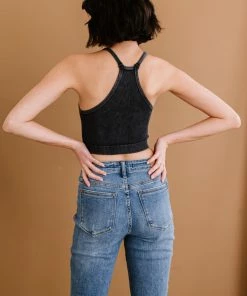 Trendsi Delmar Scoop Neck Cropped Cami