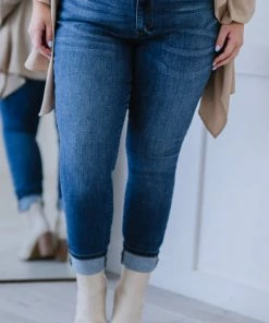 Trendsi All Rise Classic Judy Blue Skinny Jeans