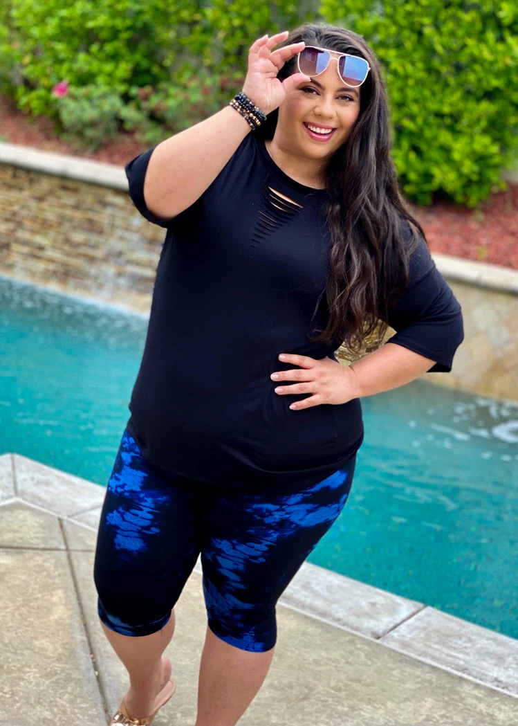 Boutique Simplified Laser Cut Tunic In Black 2 Boutique Simplified Laser Cut Tunic In Black