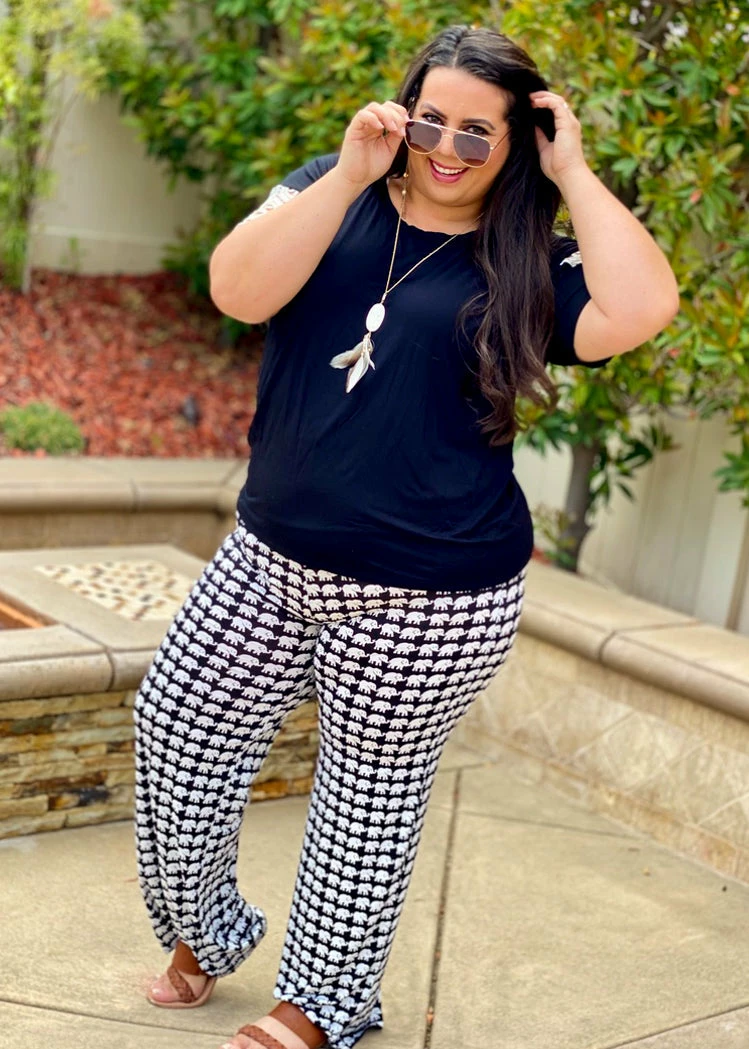 Boutique Simplified Elephants On Parade Flare Yoga Pants 5 Boutique Simplified Elephants On Parade Flare Yoga Pants